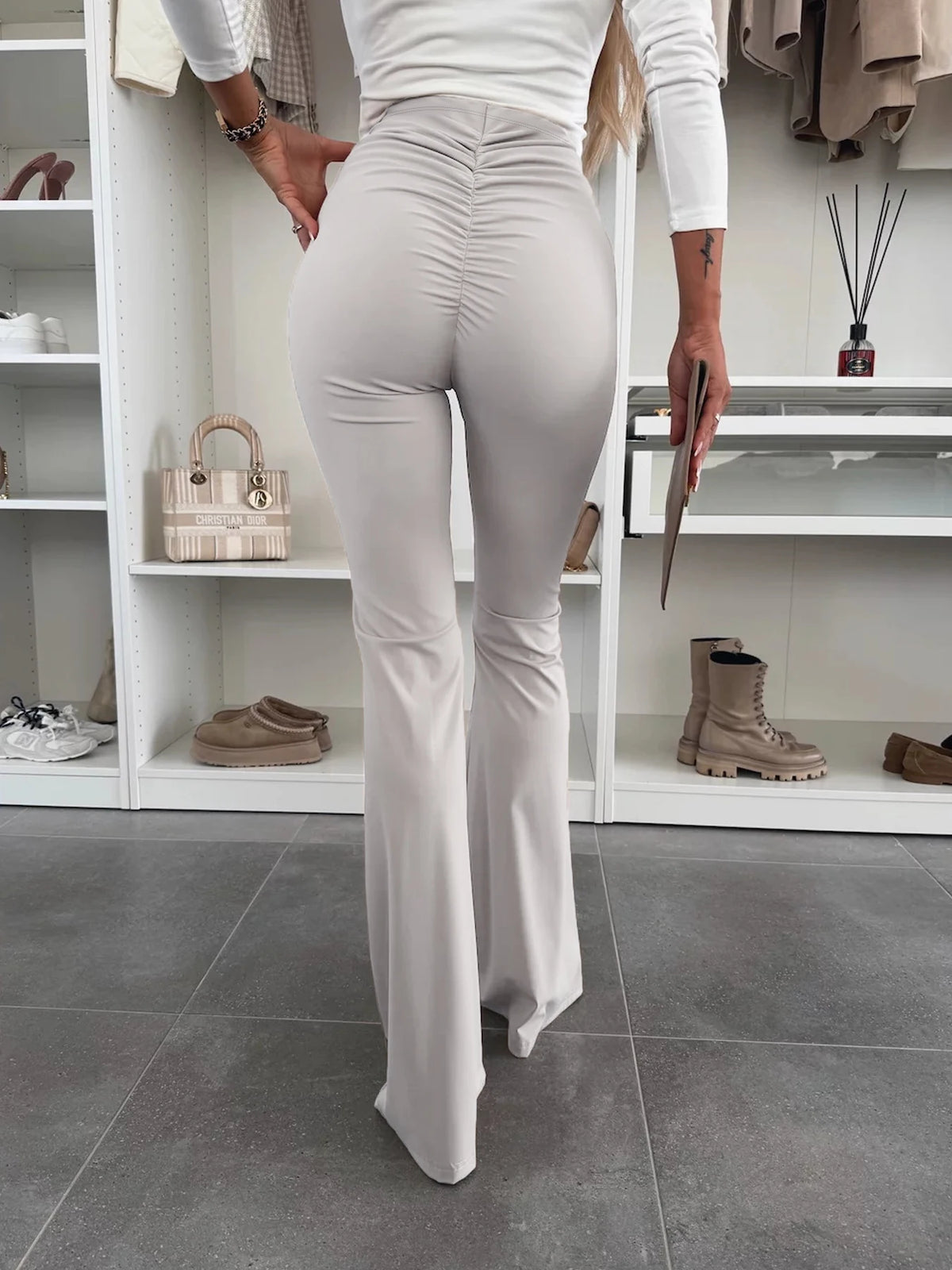 Women's High Waist Flare Leg Pants Ruched Back Stretchy Long Pants Elegant Office Streetwear