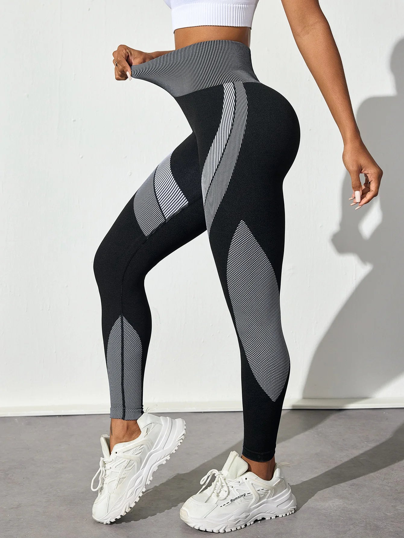 Women's Seamless Yoga Leggings Tummy Control High Waist Soft Stretchy Breathable Scrunch Butt Lifting Gym Workout Pants