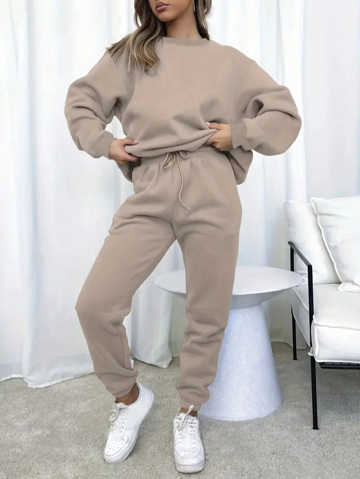 Womens Fleece Crewneck Sweatshirt And Jogger Pants Tracksuit Set