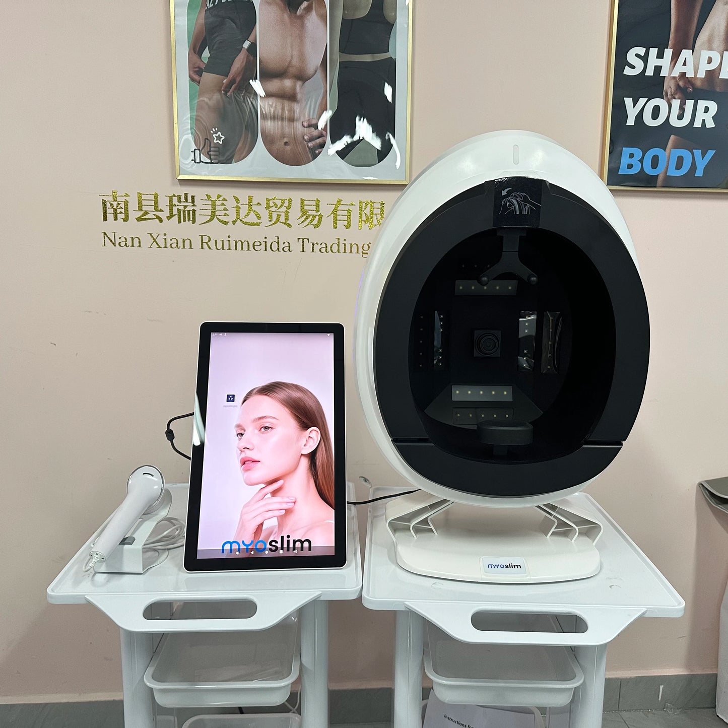 3D Facial Skin Analyzer Q1 Magic Mirror Camera Detector Portable 8 Spectrum Skincare Test Face Analysis Device for Beauty Salon