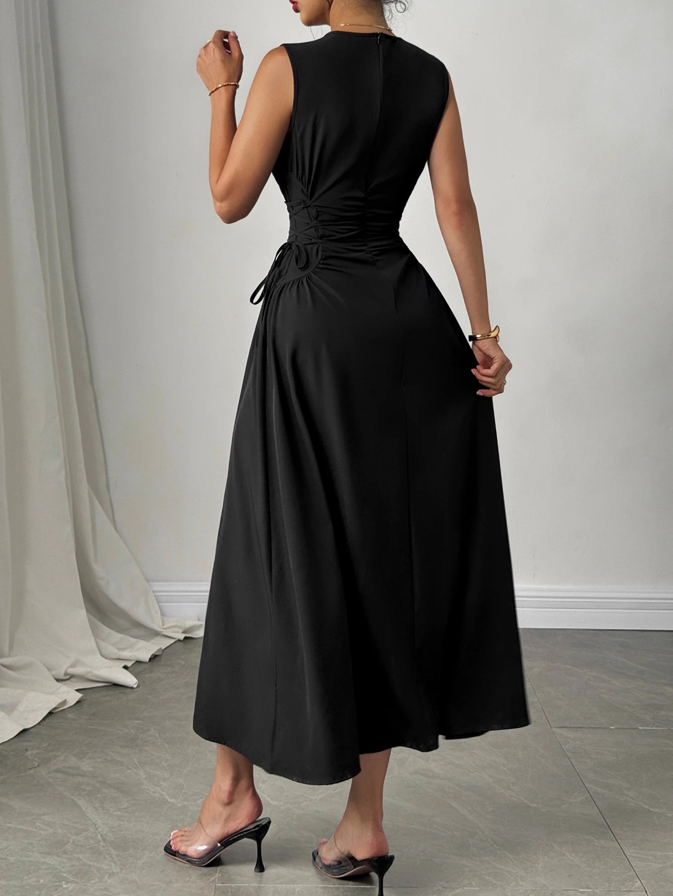 Womens Off Shoulder Bodycon Dress Featuring Elegant Bow Detail