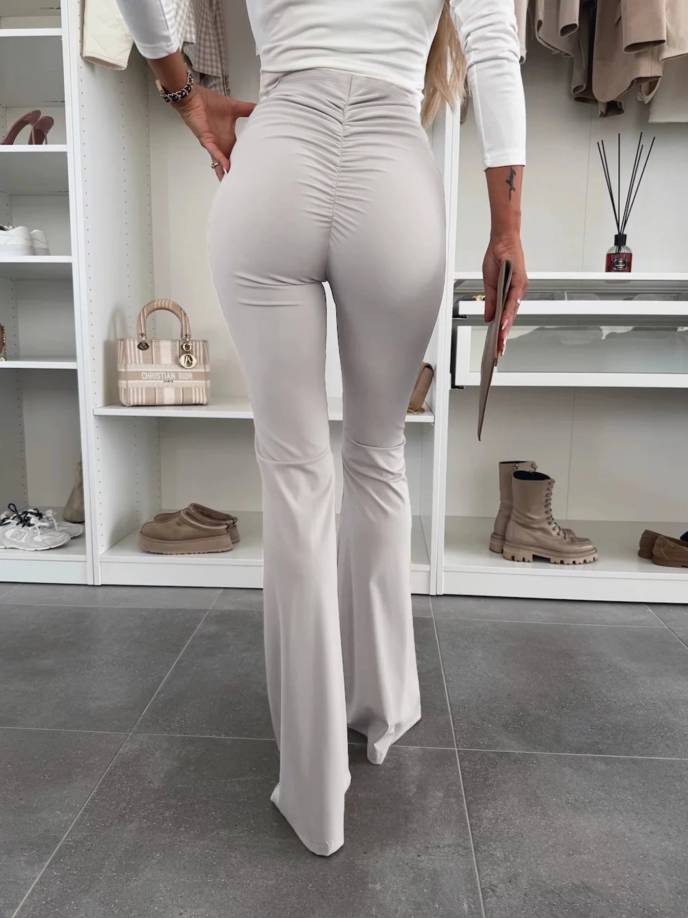 Women's High Waist Flare Leg Pants Ruched Back Stretchy Long Pants Elegant Office Streetwear