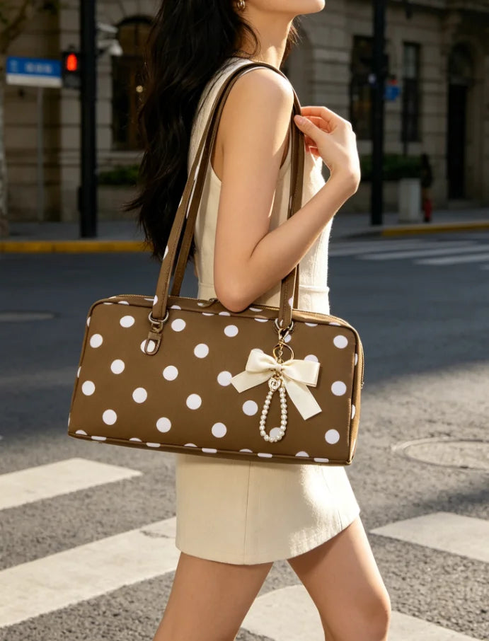 Women's Nylon Slouchy Tote Bag With Zipper Closure